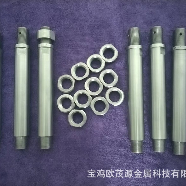 Manufacturers Supply Molybdenum Screws, Molybdenum Bolts, High Temperature and High Hardness Molybdenum Screws, Molybdenum Screws for Vacuum Furnaces