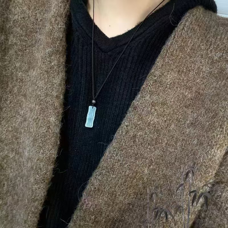 Natural ice white chalcedony bamboo pendant three-dimensional ice through agate pendant pendant live selling wholesale supply