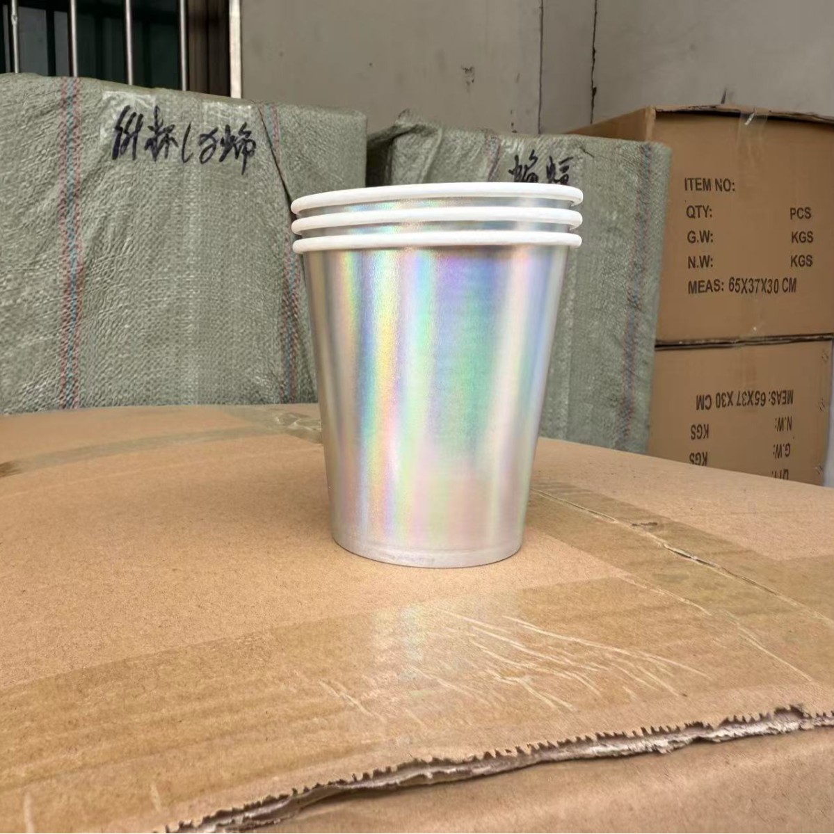 Colorful Silver Paper Cup Disposable Birthday Party Picnic Venue Atmosphere Decorative Tableware 10 Ounces