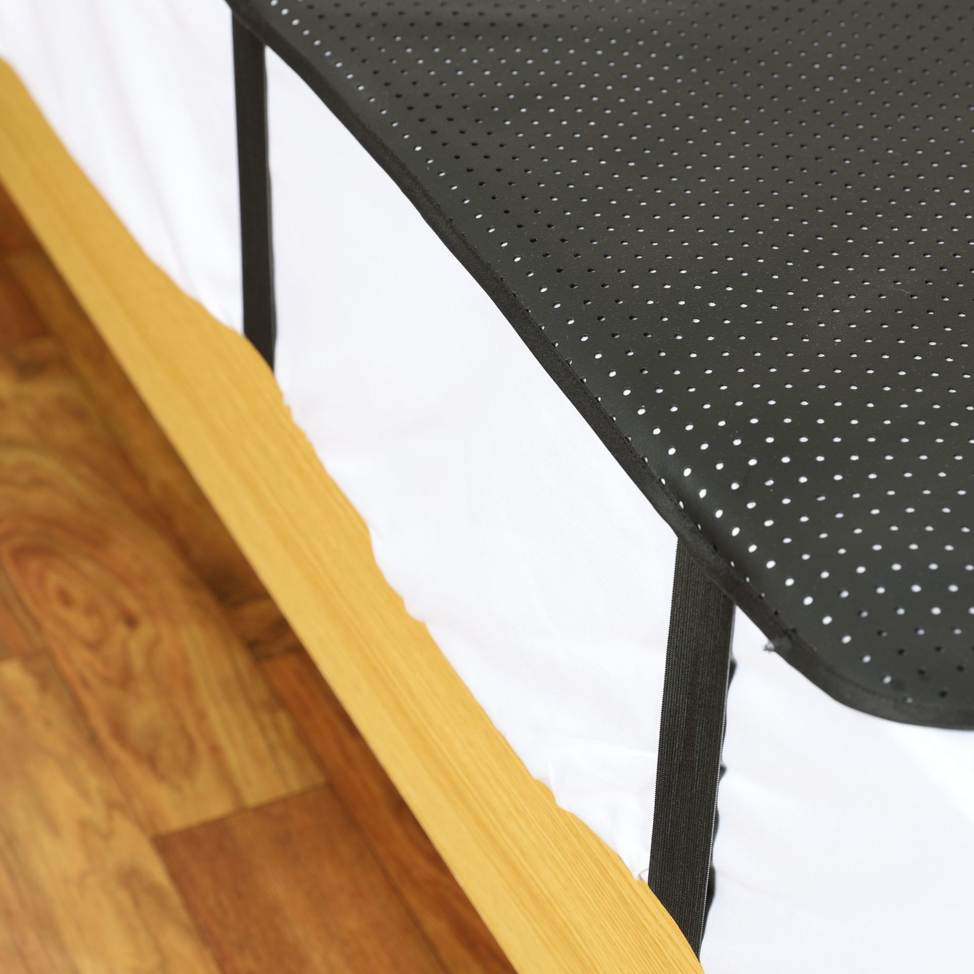 Grounding Bed Mat Grounding Conductive Punching Pu Mattress