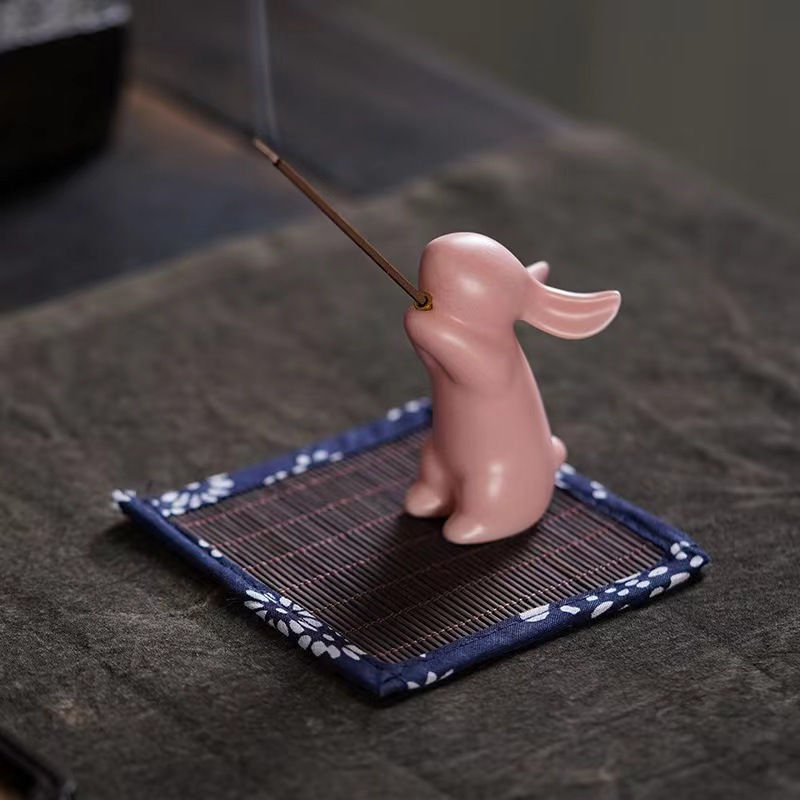 Creative Cute Little Rabbit Ceramic Ornaments Year of the Rabbit Gift Tea Pet Household Indoor Sandalwood Incense Inserter Incense Pocket