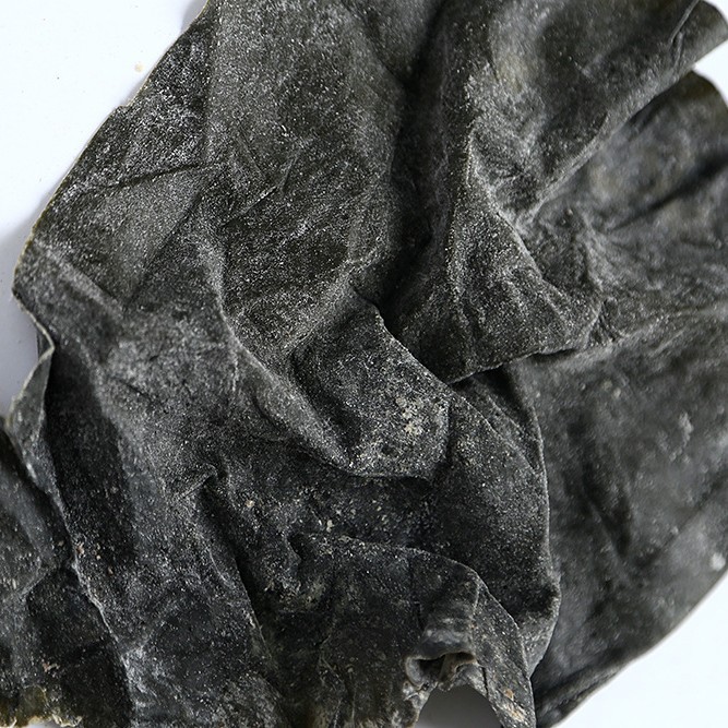 Wholesale Dried Kelp in Bulk, Thick Slices, Semi-Dried, Salted, Sun-Dried, New Stock for Market Stalls, Whole Box