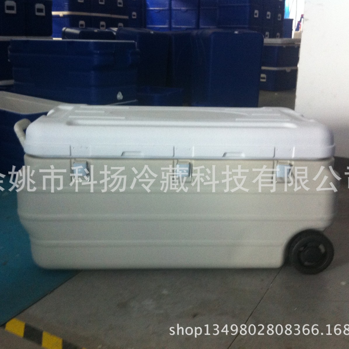 180L 170L insulated refrigerated cold chain transport turnover sea fishing box passive car refrigerator delivery box with wheels