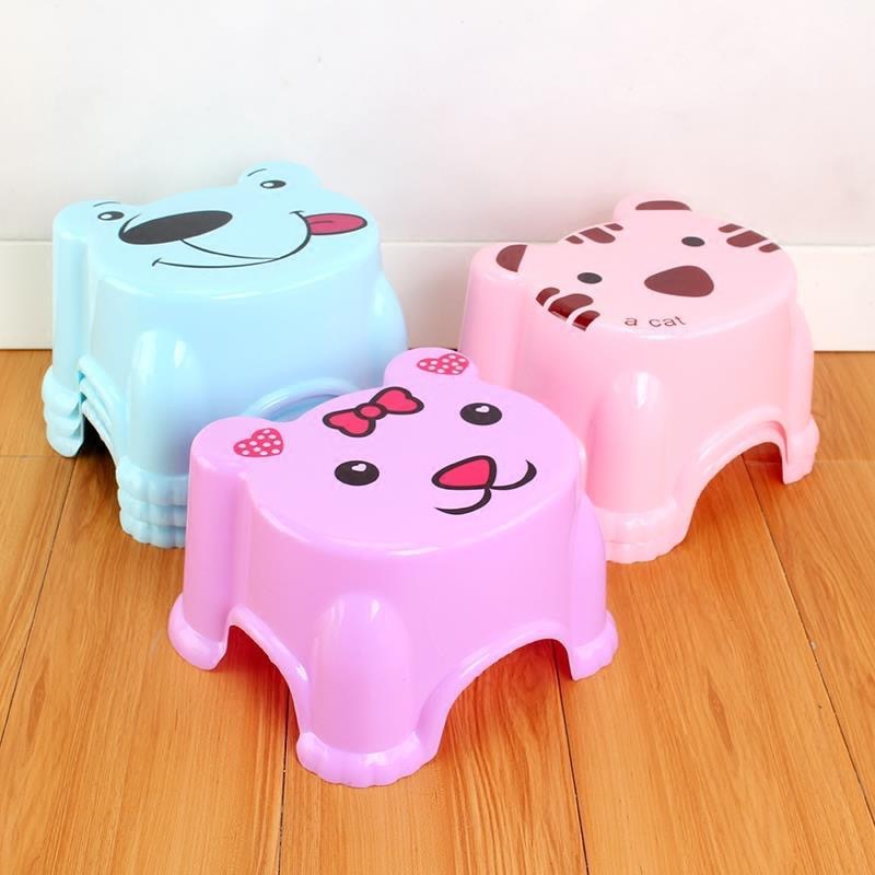 Children's cartoon small stool small bench exquisite gift advertising stool children's toys small bench binary store