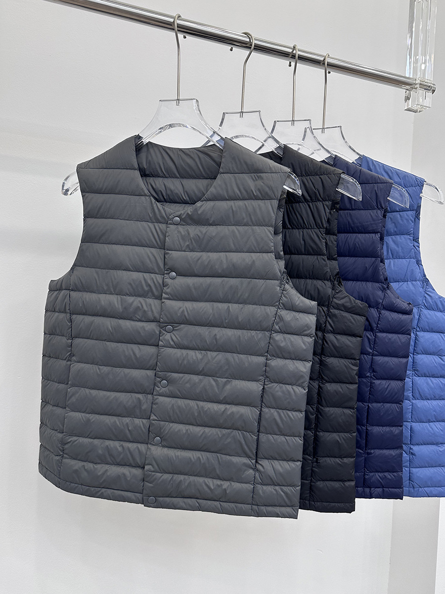 Lightweight down Vest for Men, 2025 Autumn and Winter Short Style, Lightweight and Warm Vest, Versatile Inner Wear Vest for Men, Winter Clothing
