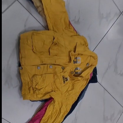 Second-Hand Clothes, Old Export, Africa, Southeast Asia, Live Supply, Denim Jacket, Classic, Fashionable and Durable