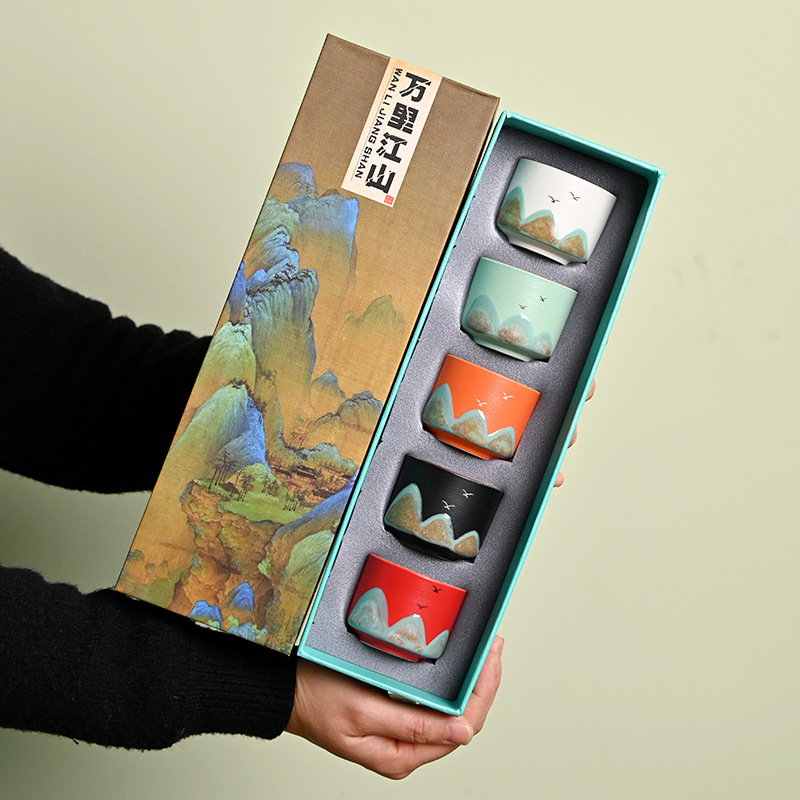 A Complete Set of Cultural and Creative Tea Sets, Hand-Painted Qianli Jiangshan Gift Box, Customer Gifts, Souvenirs, Random Gifts, Customized Small