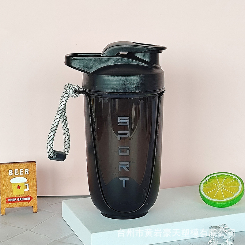 New 590ml Protein Powder Cup Milkshake Sports Shaker Cup Office Girls Portable Hand-Held Water Cup