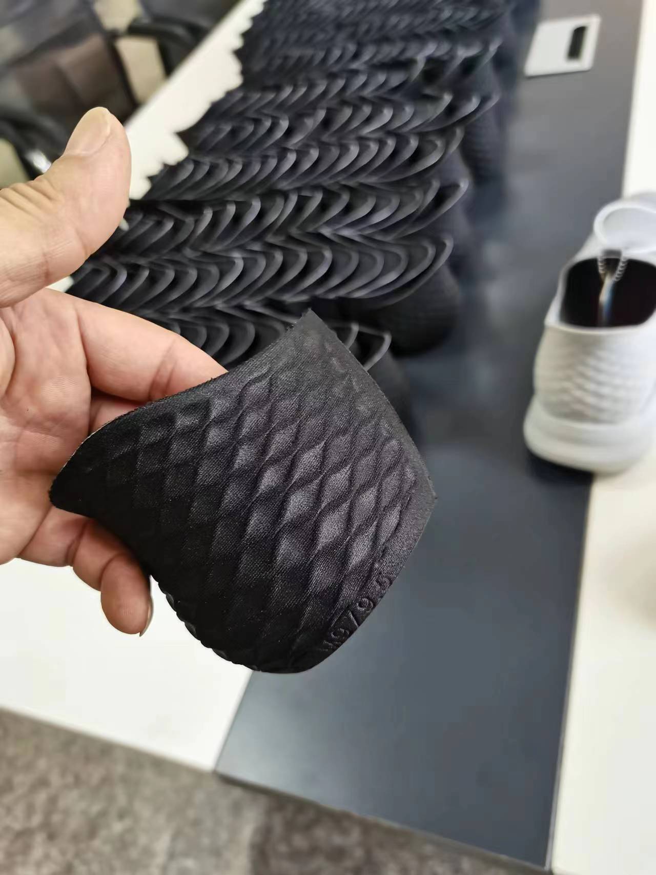 Heel Shaping Machine Seamless Sneaker Heel Shaping Machine Seamless Heel Machine