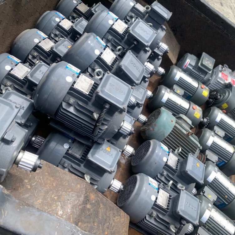 Утилизация неиспользуемых двигателей в Пекине, закупка старых двигателей, переработка оборудования для двигателей, один звонок для услуги «от двери до двери»