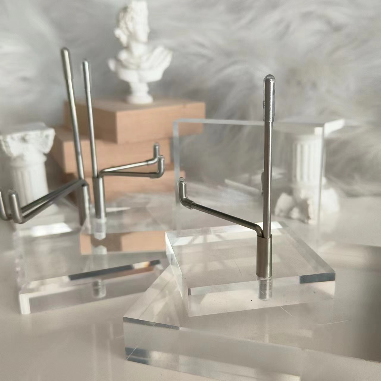 Crystal Raw Stone Mineral Standard Ore Display Rack Raw Stone Mineral Standard Ore Crystal Cluster Jade Ornament Bracket Transparent Base