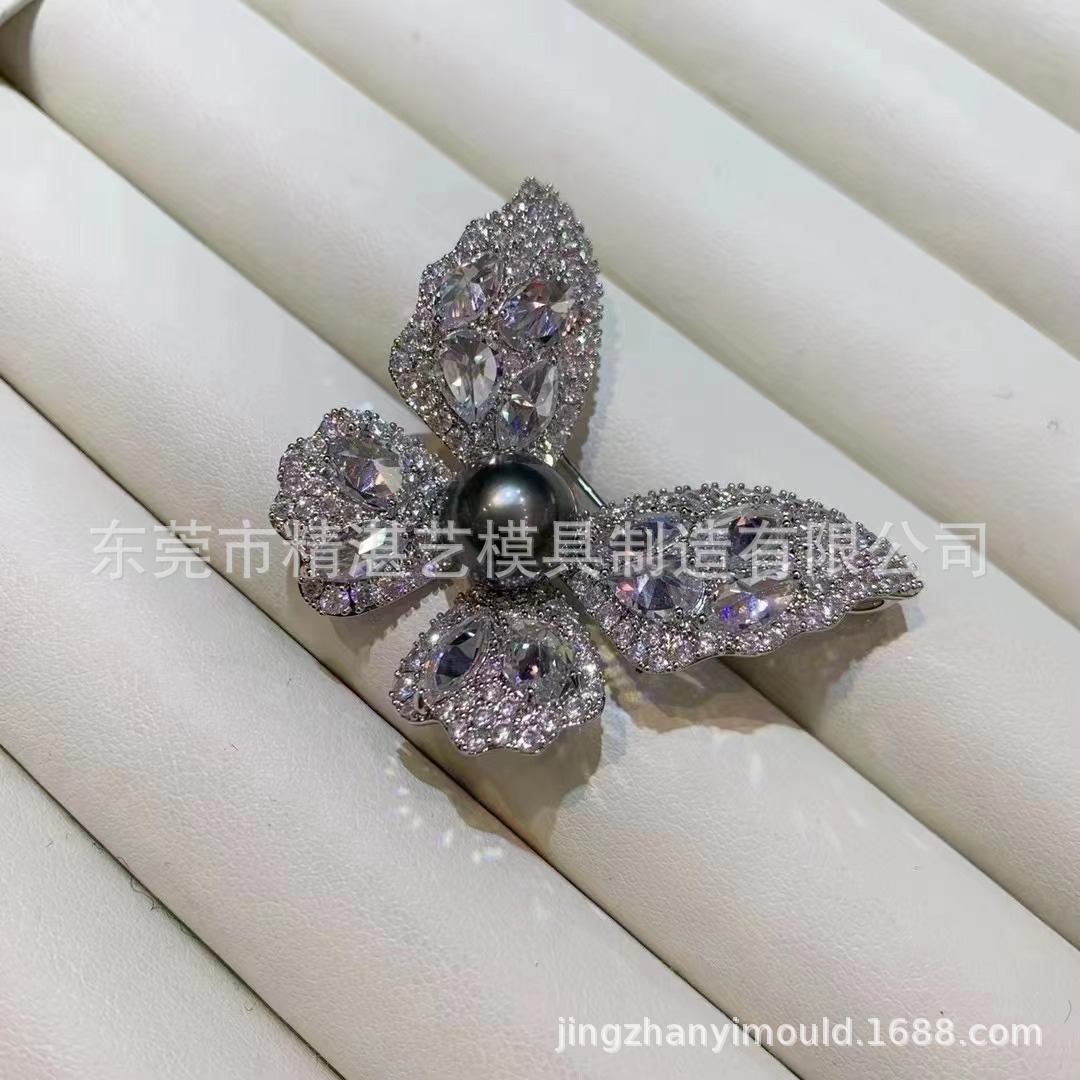 5-Axis Precision Carved Metal Aluminum Mold Manufacturing Brooch Pin Badge Metal Aluminum Mold Processing Brooch Mold