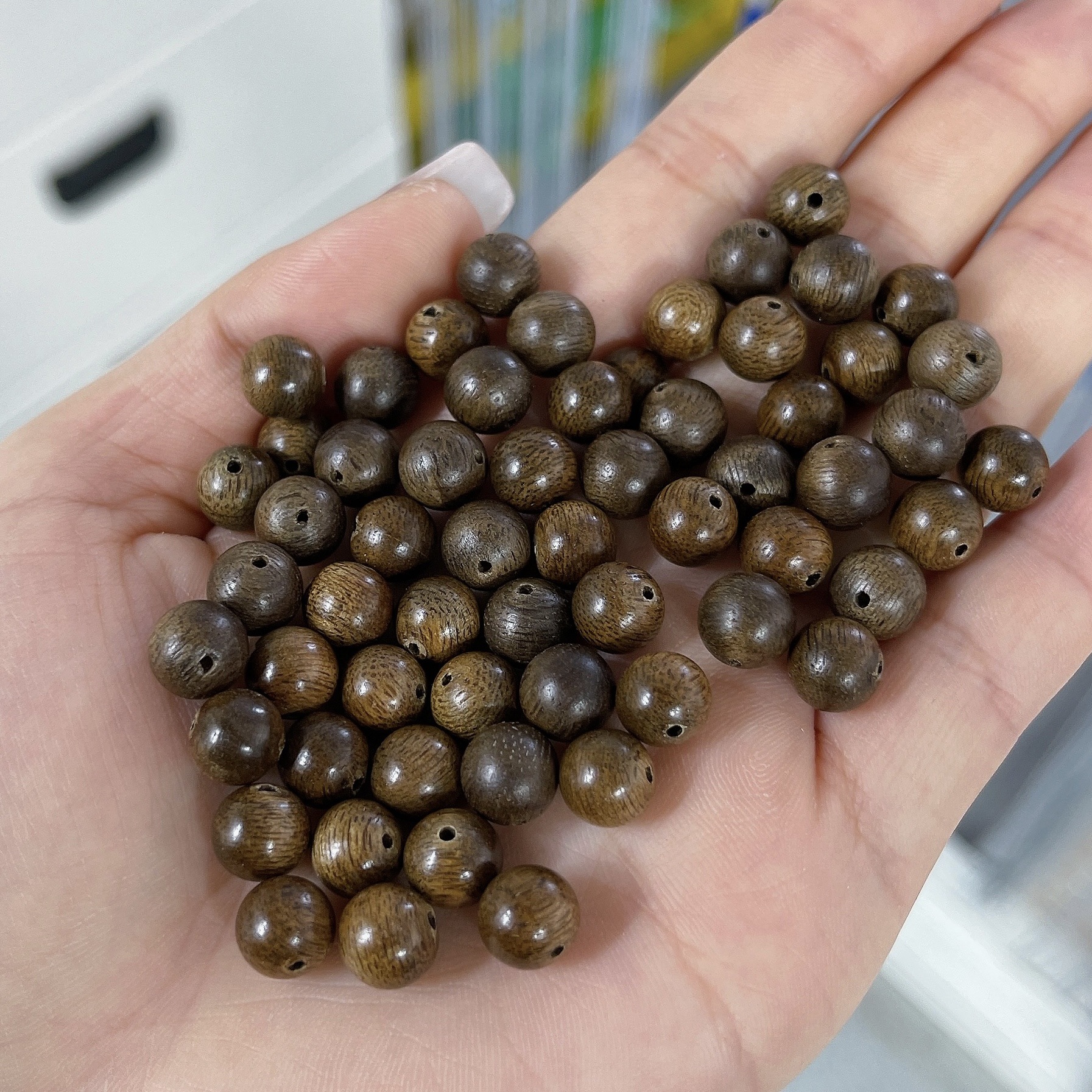 Kalimantan Aquilarius Scattered Beads Scattered Batch DIY Buddha Beads Wen Play Accessories Wooden Bracelet Old Material Round Beads