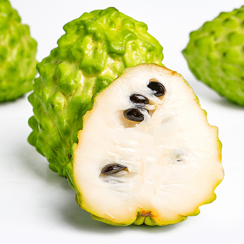 Sakura Fruit, a Specialty Fruit from Sichuan, Guava, Tropical Fruit, Taiwan Pineapple, Freshly Picked Large Sakura Fruit