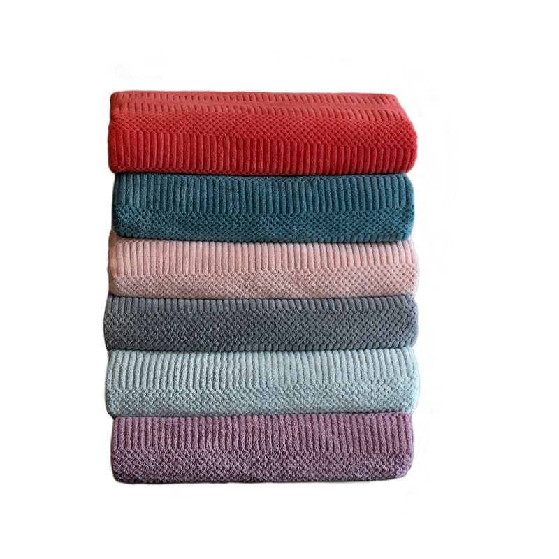 Factory Wholesale Ready-Made Bath Towels for Household Auspicious Plaid Men's and Women's Large Wraps Absorb Water, Do Not Shed Lint, Quick Drying