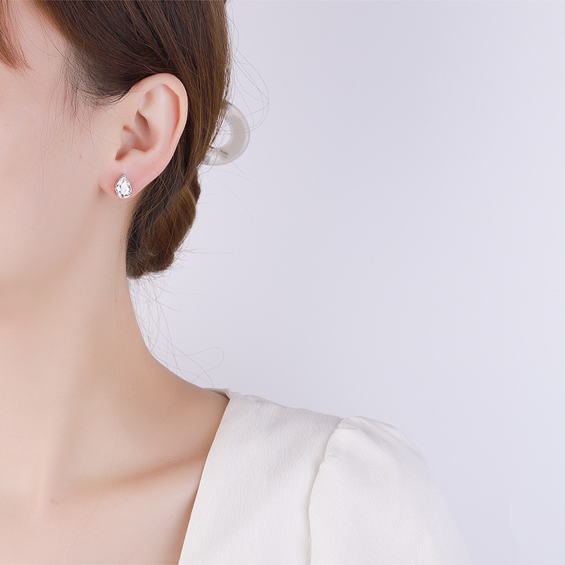 S925 sterling silver moissanite earrings earrings women's simple fashion drop-shaped pear-shaped mosant diamond earrings cross-border supply