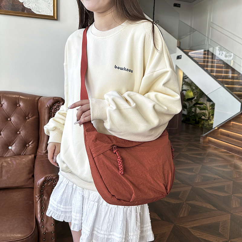 Dumpling Bag Women's Bag 2025 New Korean Style Niche Autumn and Winter Lightweight Shoulder Crossbody Bag Casual Underarm Bag
