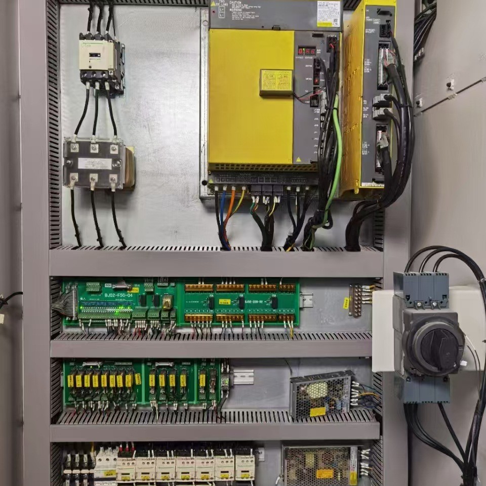 Transfer of Used Jiji At-1160 Vertical Machining Center Spindle Taper Bt40 Tool Magazine: 24 Tools