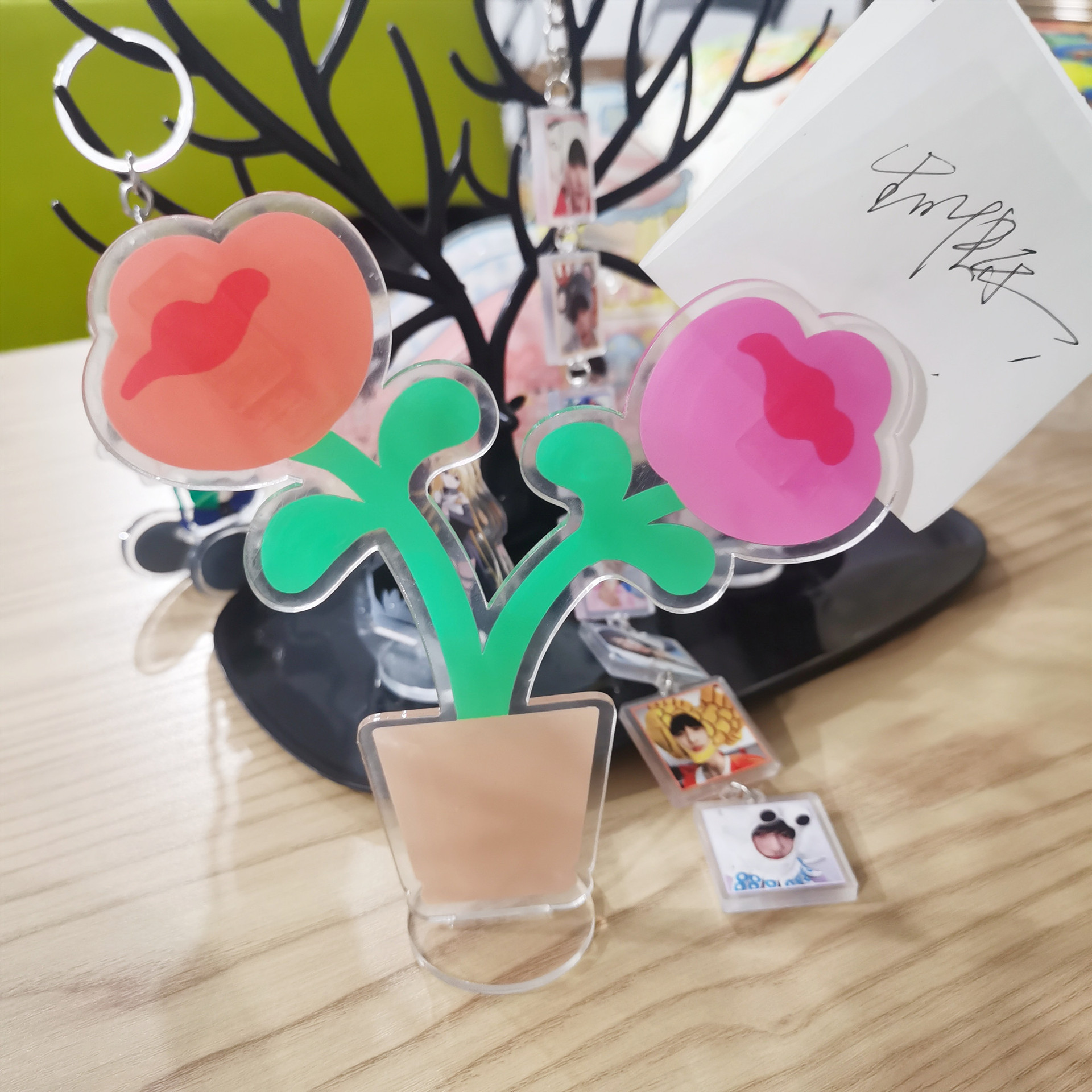 Acrylic Dali Brand Customized Rocker Leco Style Keychain Pendant Gift Customized Animation Cartoon Ornaments