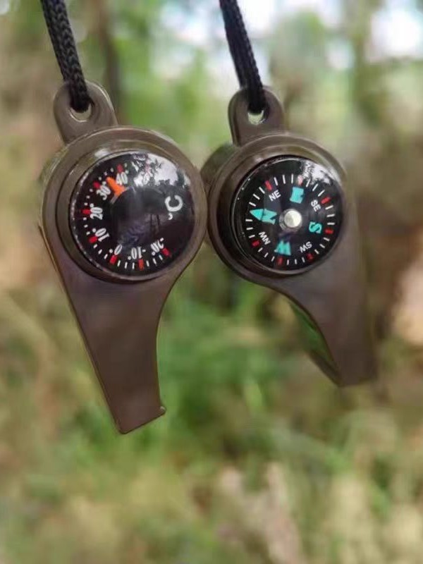 Outdoor Fashion Portable Paracord Hanging Neck Three-In-One Whistle Camping Adventure Compass Thermometer High-Frequency Whistle