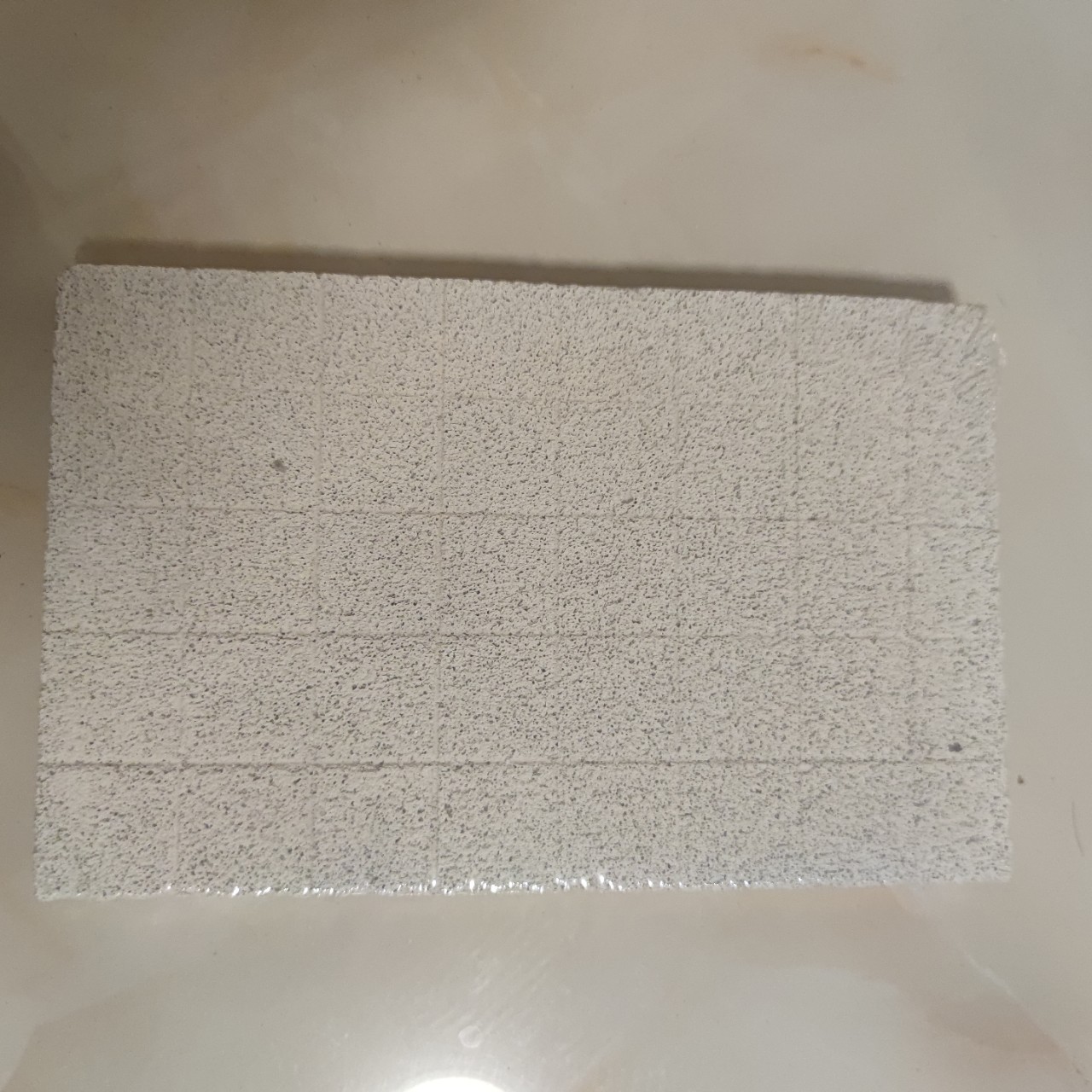 Rabbit Grinding Deck Pumice Stone Large Mouth Grinder Volcanic Rock Grinding Stone Pet Toy Manufacturer Direct Sale