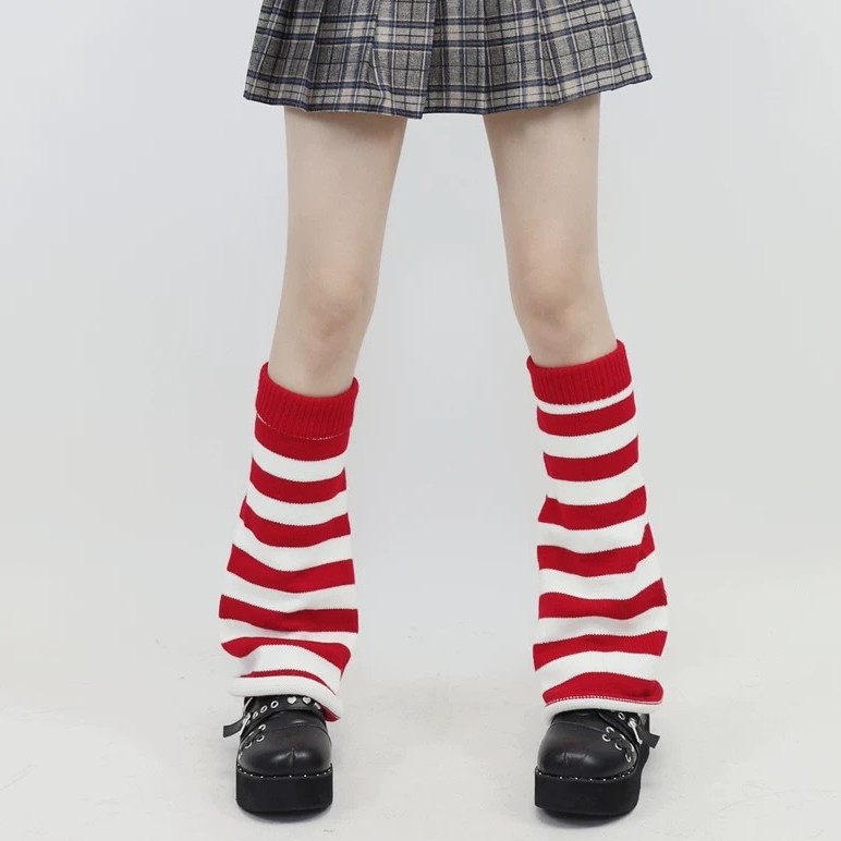 Striped Knitted Pile Socks for Women, Black and White Woolen Socks, Autumn and Winter Preppy Style Calf Warm Y2K Leg Covers