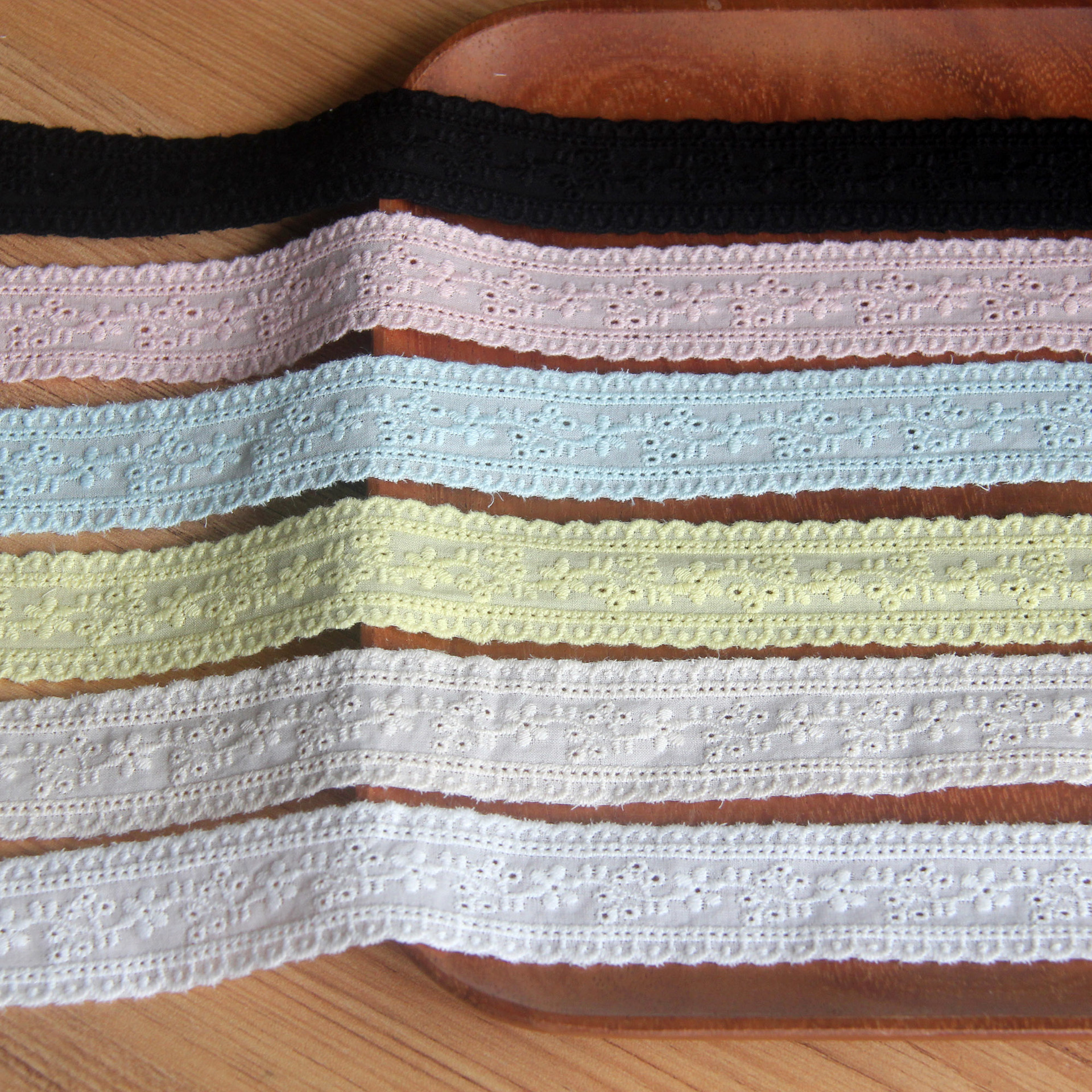 Wholesale in stock lace cotton embroidery garment accessories DIY dress handmade cotton lace accessories width 3cm