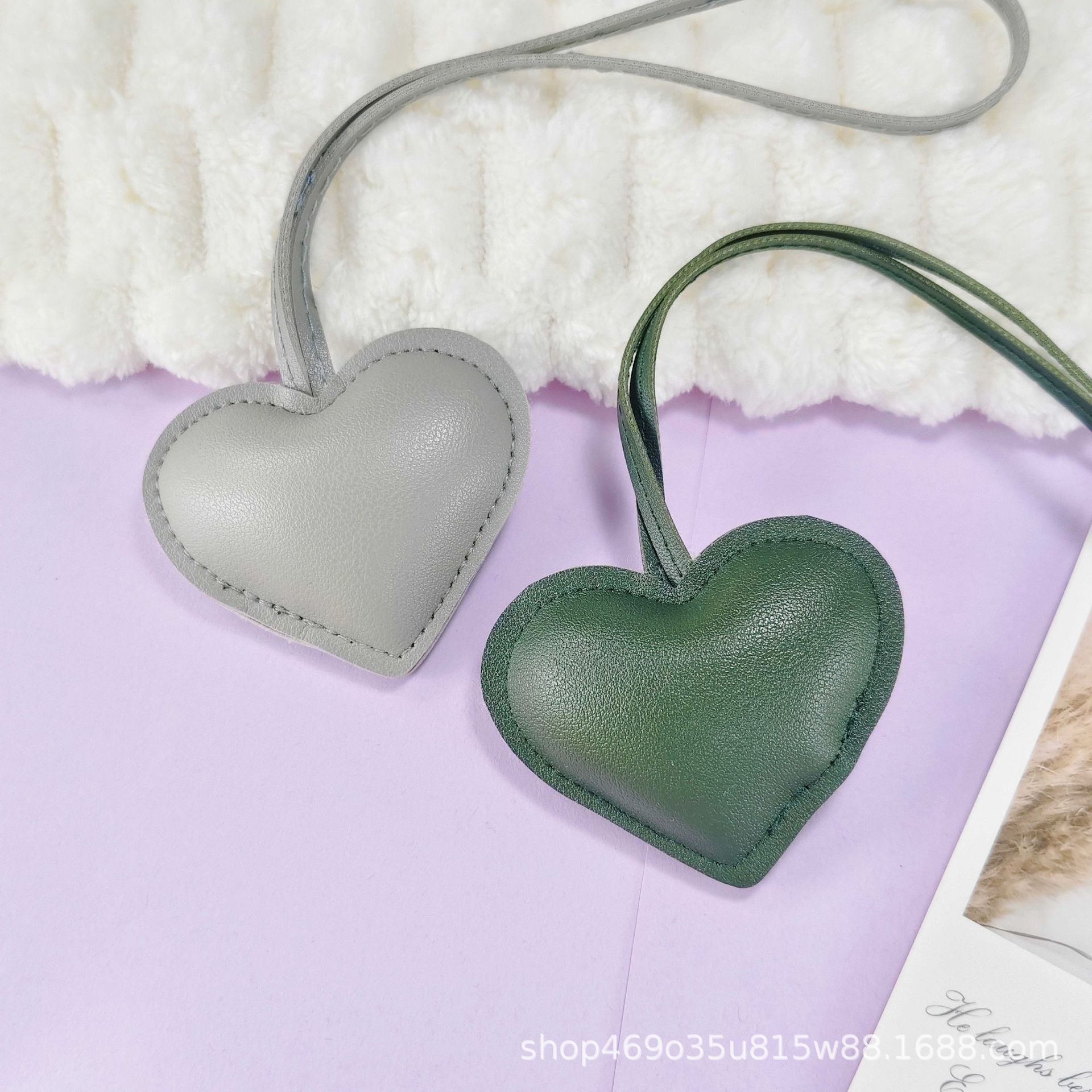 In-Stock Creative Pu Leather Peach Heart Simple Leather Pendant Bag Pendant Heart Bag Pendant Clothing Bag Accessory