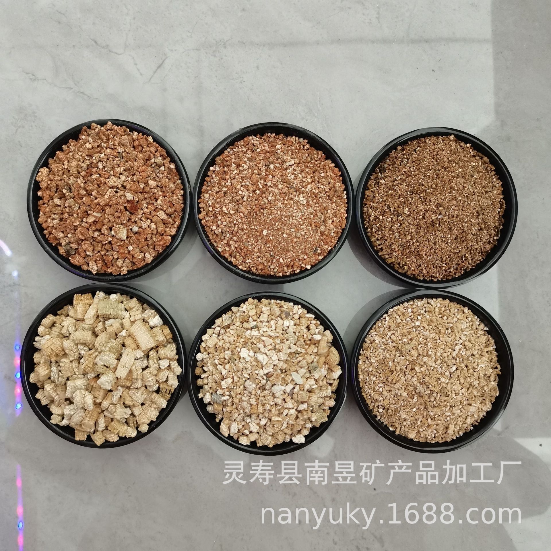 Supply of Spot Raw Vermiculite Flakes No. 4 Flakes No. 5 Raw Vermiculite Vermiculite Powder for Thermal Insulation and Fire Protection Xinjiang White Vermiculite