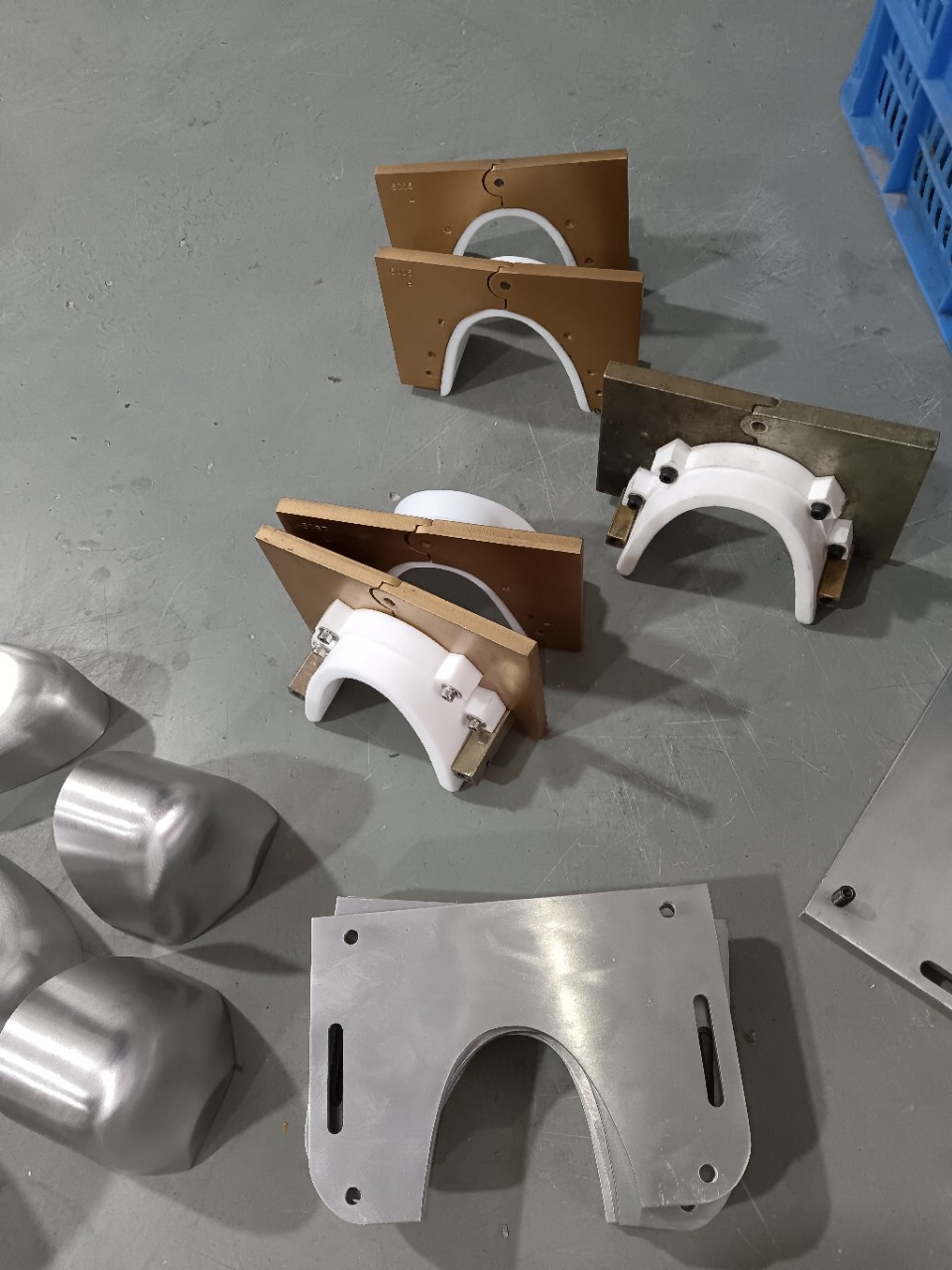 Pre-top Machine, Rear-top Machine, Tightener, Sweep Knife, Rear-shaping Machine, Toe Shaping Machine, Hot and Cold Shaping Mold, Shoe Machine Mold