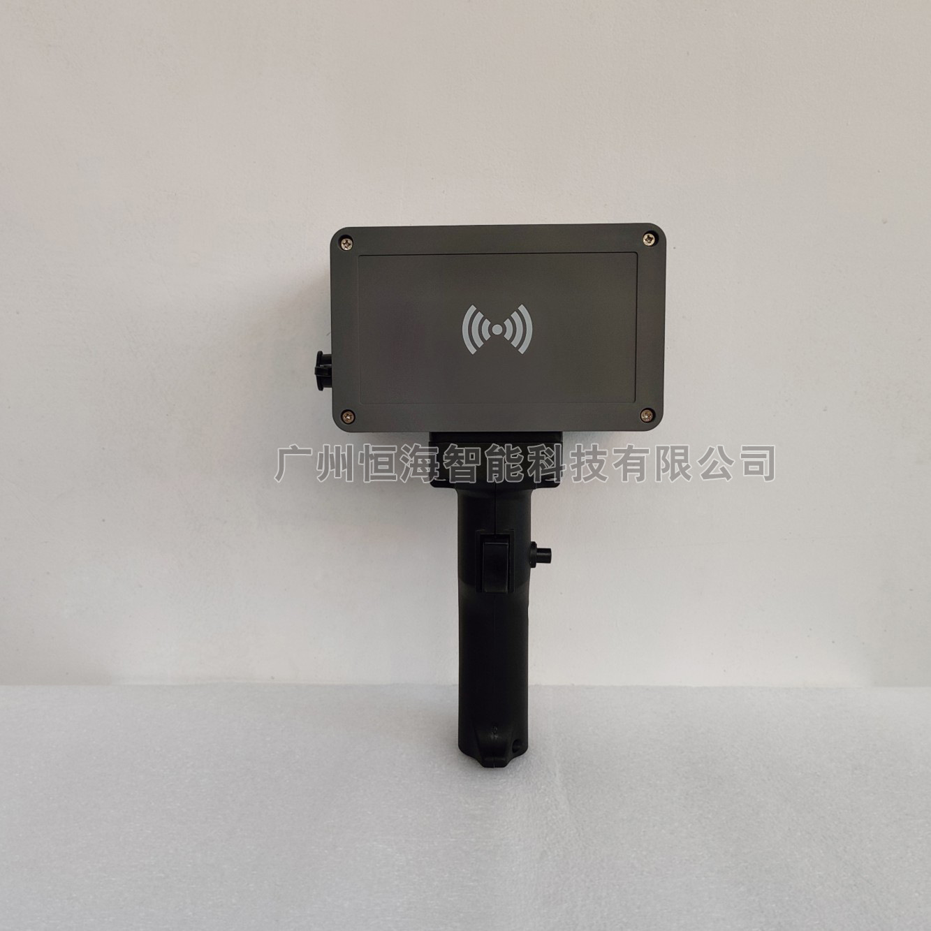 Handheld Radar Speedometer, Accurate Speed Measurement, Car Speed Display, Charging in Community and Factory, Portable Data Storage