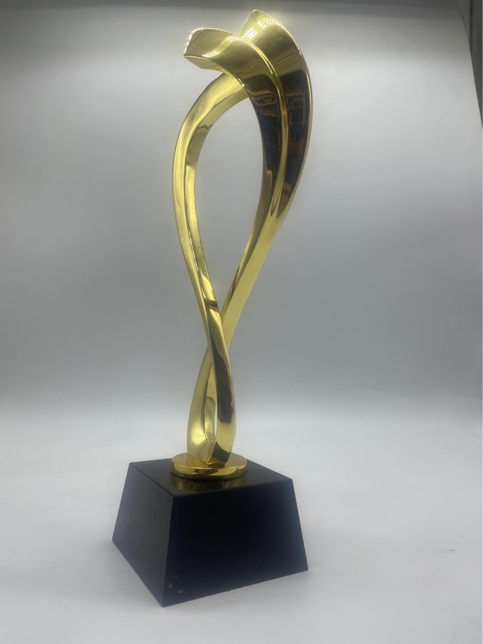 Color Trophy Electroplated Trophy Oxidized Trophy