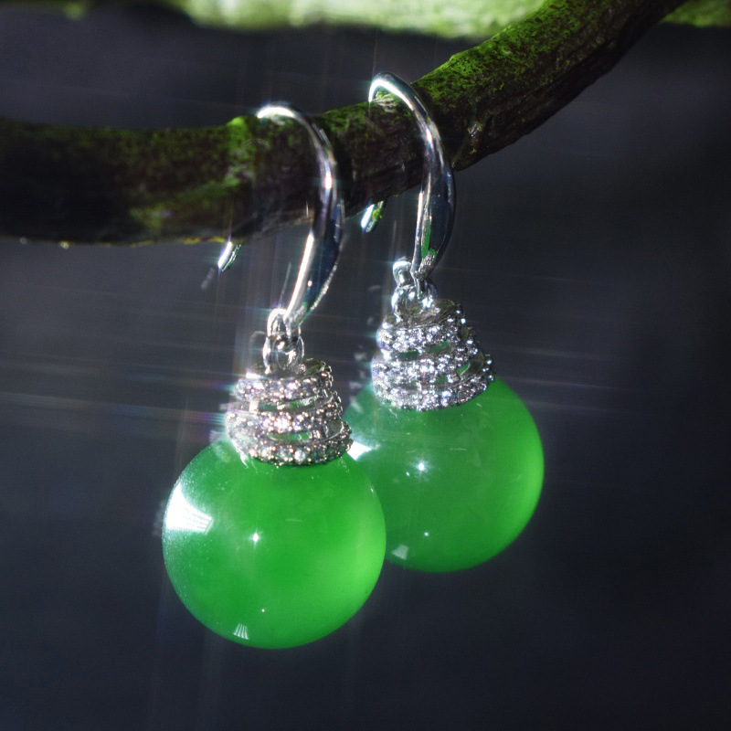 high quality round natural green chalcedony ear hook Joker classic green chalcedony earrings factory wholesale fashion new