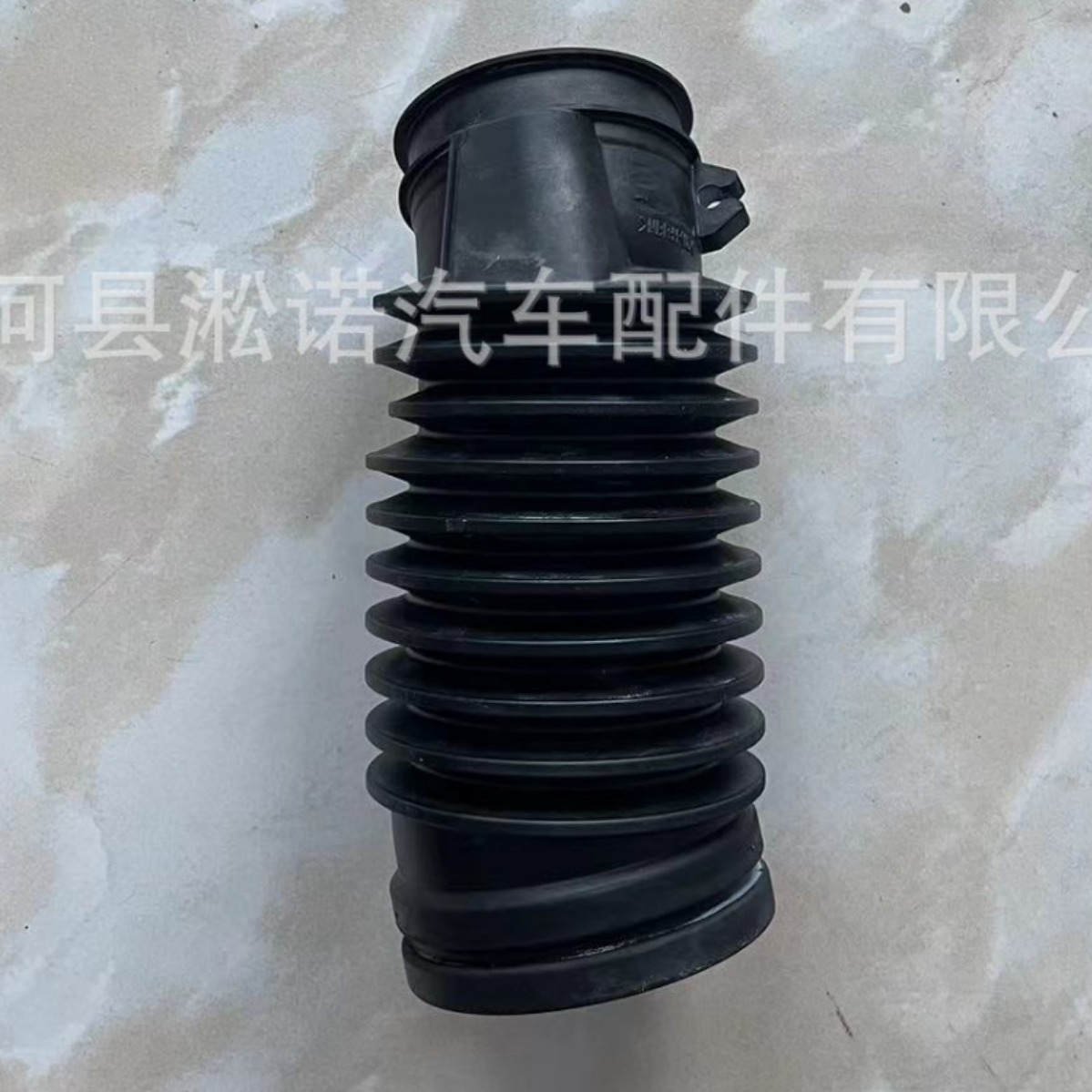 17228-RKB-000 is suitable for Honda air intake hose