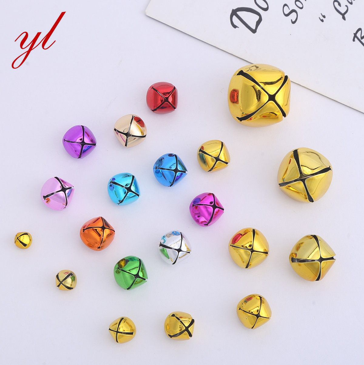 30мм заводская прямая перфорированная экологически чистая металлическая крестовая колокольчик вакуумное покрытие цвет рождественское украшение венок колокол