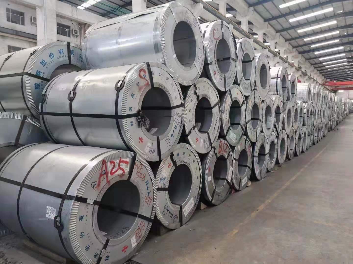 Baosteel Liugang, холоднокатаная стальная листовая сталь, двойная легкая стальная листовая сталь, электрическая горячая оцинкованная электролитическая стальная листовая сталь, оцинкованная стальная полоса