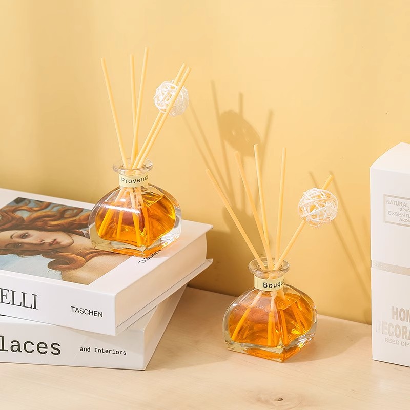 Non-fire Aromatherapy Air Aromatherapy Fresh Living Room Room Ornaments Square Bottle Aromatherapy Gradient Yurt Aromatherapy 50ml