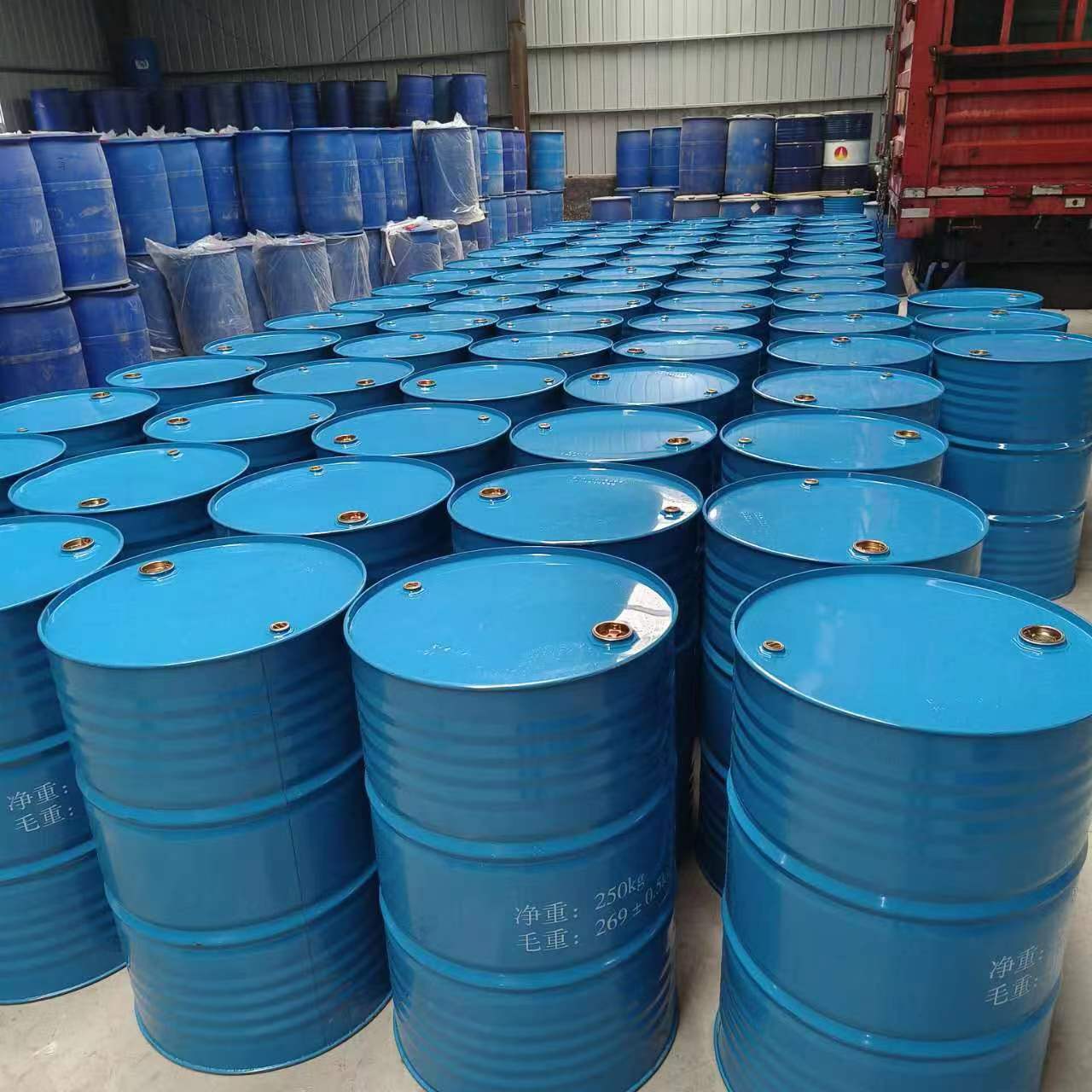 Industrial Grade 78-59-1 Environmentally Friendly Diluent Colorless Liquid High Boiling Point Solvent Now Shipped Asperiflavin