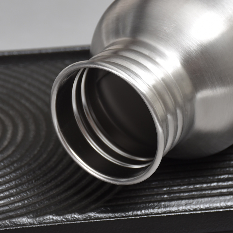 Single-layer American-style 304 stainless steel outdoor sports kettle mountaineering fitness kettle portable wine pot wholesale