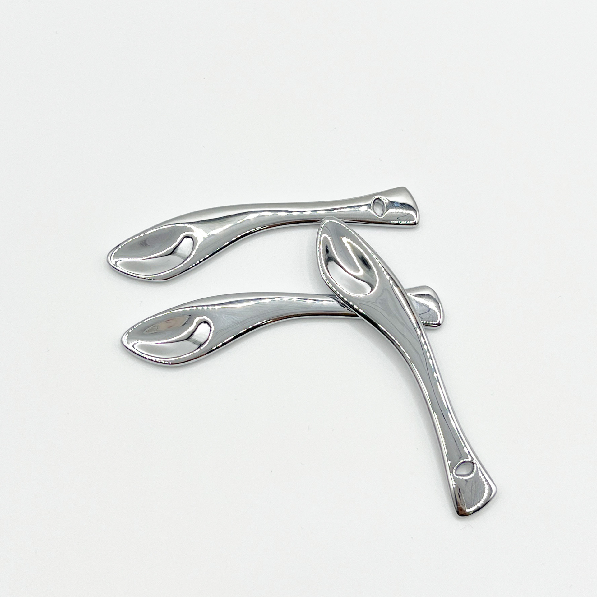 Sickle-Shaped Eye Cream Scoop, Skincare Cream Scoop, Zinc Alloy Cosmetic Scoop Tool, Silver Massage