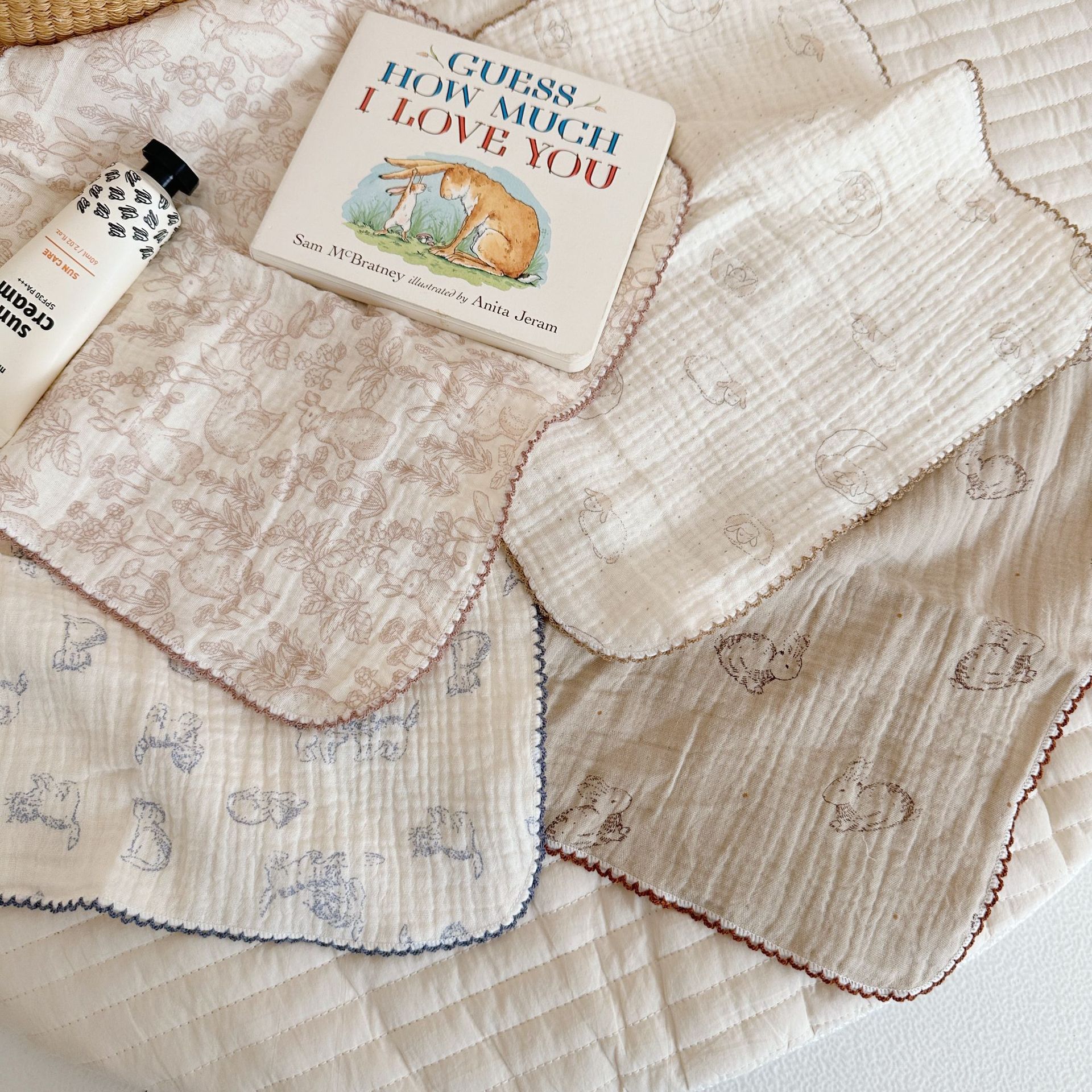 Cartoon class A ins small square towel Children Baby absorbent face towel face towel small towel pure cotton gauze soft skin-friendly