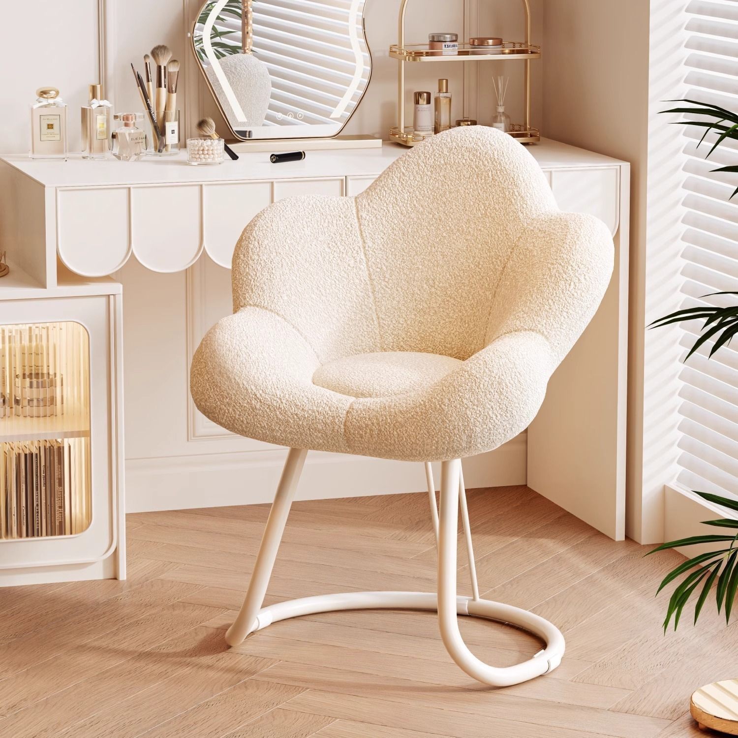 Internet Celebrity Makeup Chair Girls Bedroom Dressing Table Stool Light Luxury Cream Style Rotating Makeup Stool Petal Back Chair