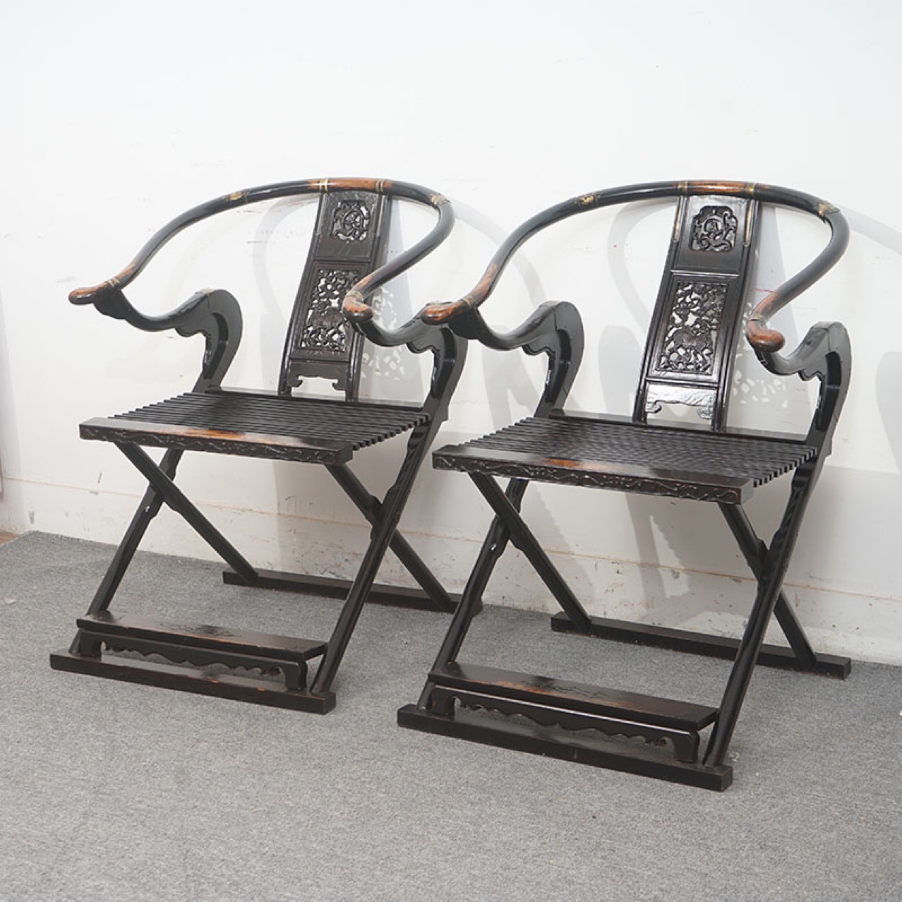 Three-piece set of chair folding Chinese antique furniture retro distressed plush chair Ming and Qing classical old object rosewood