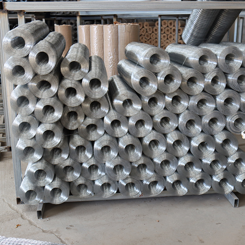 Electric Welded Mesh Exterior Wall Insulation Galvanized Steel Wire Mesh Construction Site Plastering Anti-Cracking Galvanized Wire Mesh Spot Manufacturer