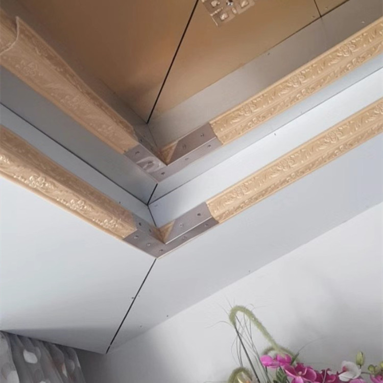 Ceiling anti-cracking corner ceiling corner reinforcement equipment decoration gypsum board ceiling construction anti-cracking corner protection