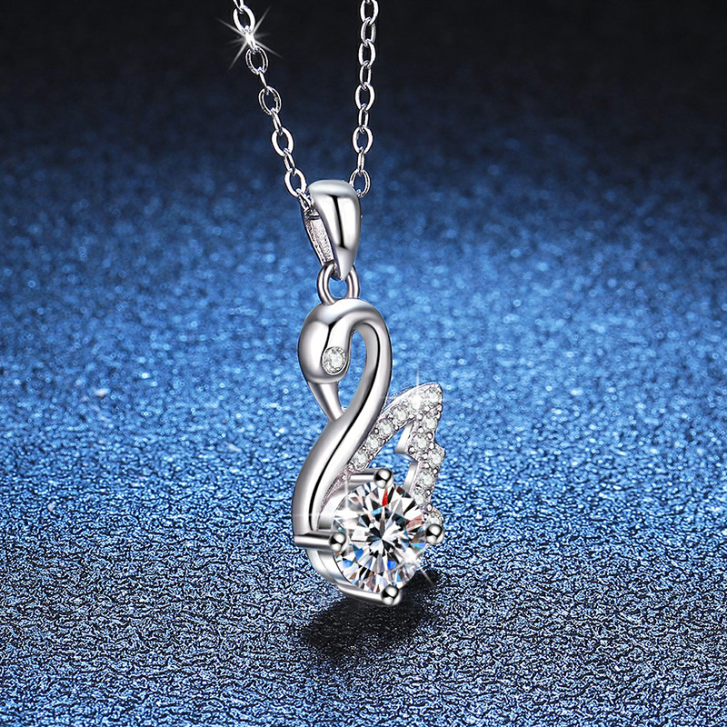 S925 Sterling Silver Pendant 1 karat Moissanite Necklace Korean Fashion Swan Necklace Women D Color Mossanite Necklace Women