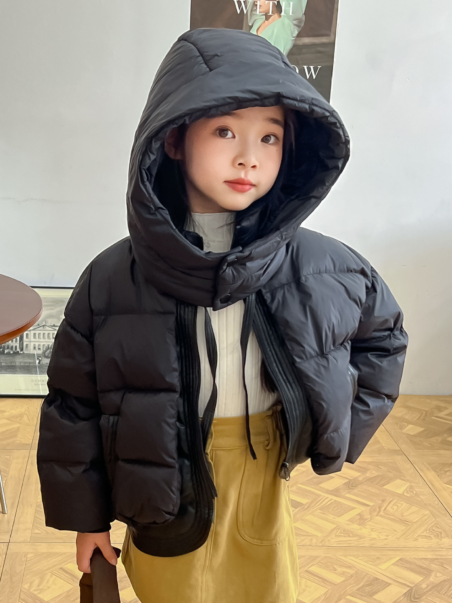 Детская куртка средней и большой длины из стеганого велюра для осени и зимы, утепленное короткое пальто с капюшоном для мальчиков и девочек