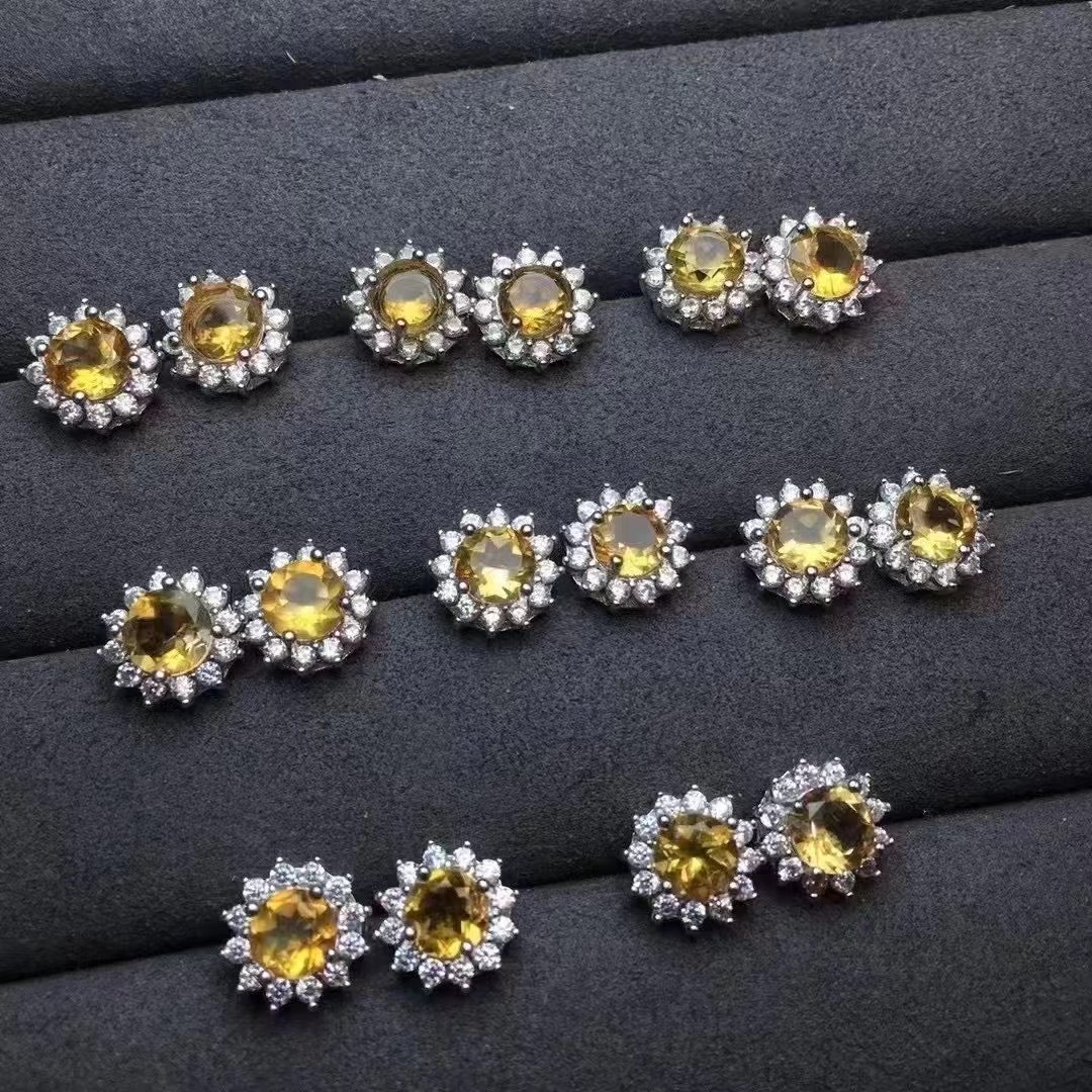 Natural Faceted Olive Green Sunflower Earrings S925 Sterling Silver Accessible Luxury Elegant Niche Design Earrings for Women