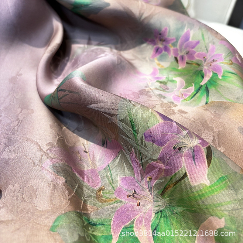 New Product 35mm Fragrant Cloud Yarn 140 Width National Style Clothing Fabric Lily Pattern Jacquard Han Dynasty Fabric Autumn