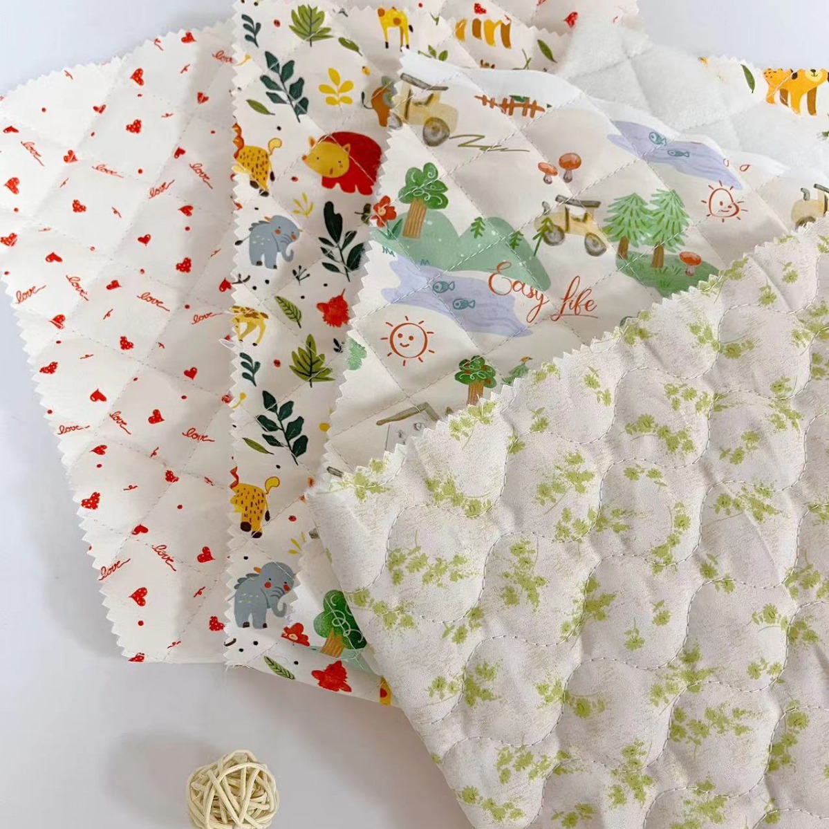 Digital Printed Quilted Cotton Fabric, Quilted Cotton Fabric, Kidsren's Clothing, Cloud Bag, Luggage Bag, Quilted Cotton Fabric to Heattech in Autumn and Winter